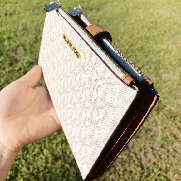 Michael Kors Jet Set Double Zip Wristlet Phone Wallet Vanilla MK - Picture 3 of 10